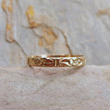 14k Gold Chevron Leaf and Posy Detail Wedding Band