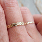 14k Gold Chevron Leaf and Posy Detail Wedding Band